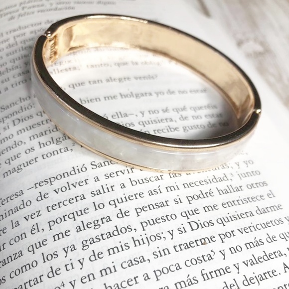 alquimia Jewelry - WHITE MOTHER OF PEARL GOLD BRACELET